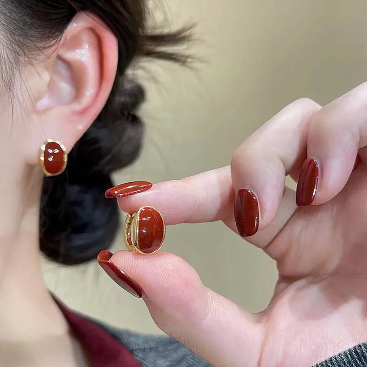 合金耳饰 复古气质安可拉红色耳扣2025新款耳环轻奢时尚百搭耳饰 