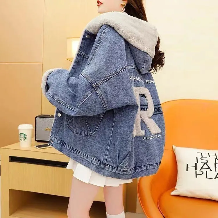 2024年新款秋冬加绒加厚牛仔外套女短款小个子宽松百搭棉服上衣潮