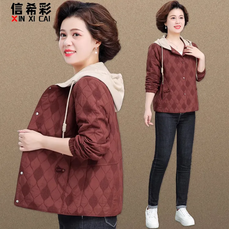 50多岁妈妈秋装外套洋气大码2025新款中老年女士春秋夹克短款时尚