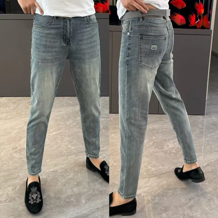 牛仔裤男2025春季新款时尚百搭小脚裤男潮流压花长裤显瘦显高裤子