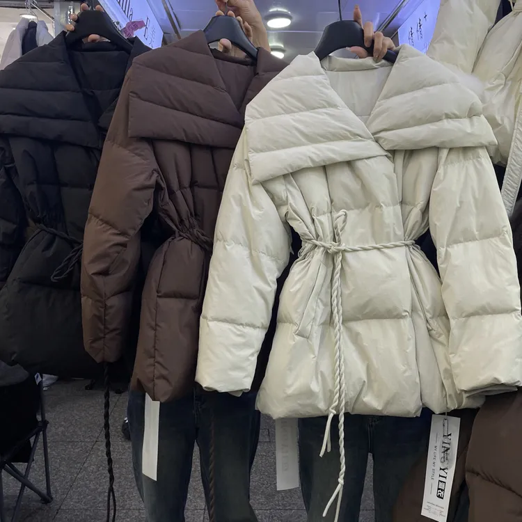 冬季2025新款法式高级感洋气大翻领加厚中长款羽绒服外套女