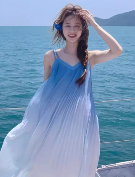 【伊琳儿】夏季彩虹飘飘渐变沙滩吊带裙仙女裙子连衣裙超仙高级感
