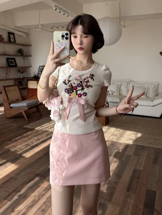 蕾英俊-彩虹布丁-夏季新款蝴蝶结上衣高腰松紧短裙温柔高级感套装