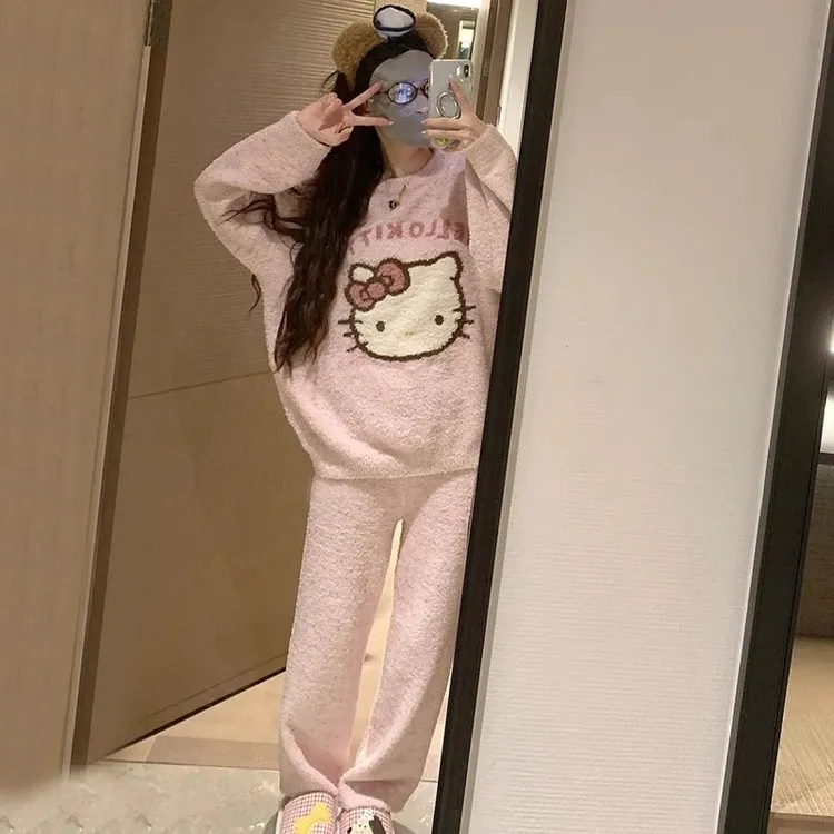 2025新款卡通凯蒂猫珊瑚绒睡衣女士秋冬季法兰绒加厚可外穿家居服