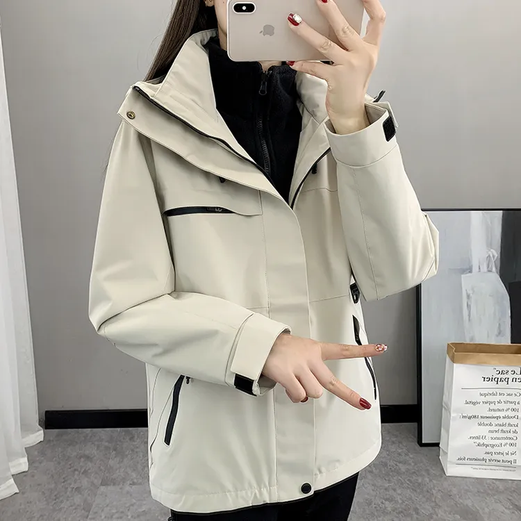 2025新款冲锋衣女三合一加绒可拆卸防风防水登山服情侣外套两件套