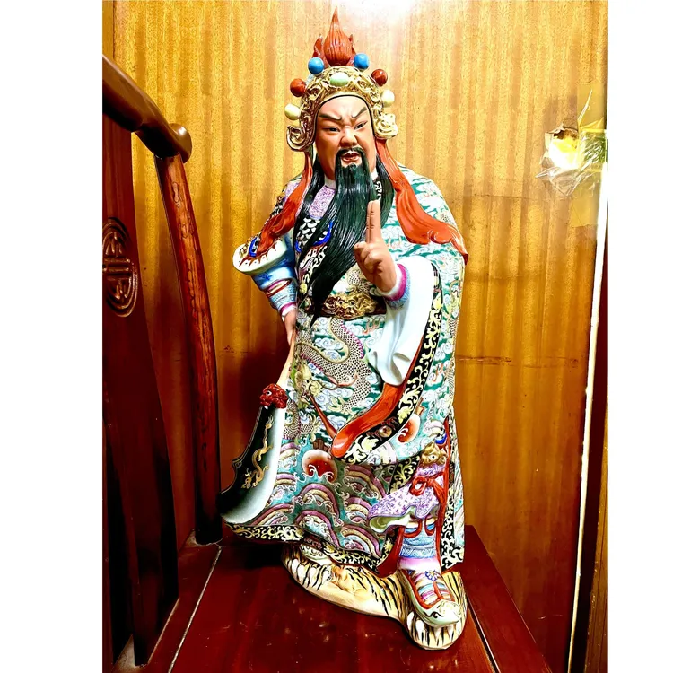 精品武财神关公景德镇陶瓷手工雕刻关二爷关羽中式伽蓝菩萨摆件