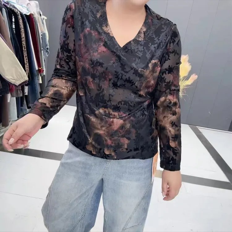 休闲风长袖植绒常规烫钻女士秋季长袖打底碎花显瘦气质网红-3196