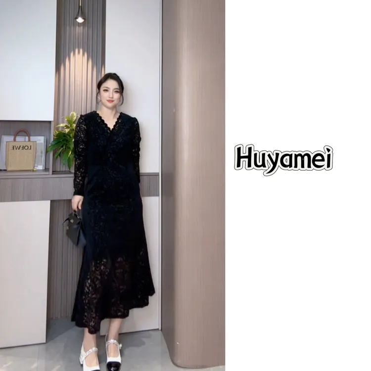 秋冬款粉色蕾丝细闪收腰显瘦气质连衣裙高级感满满