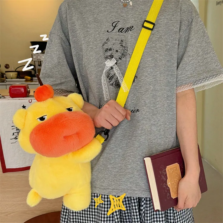 水豚噜噜斜跨包笔袋可爱毛绒玩偶单肩包女生日礼物儿童节六一玩具