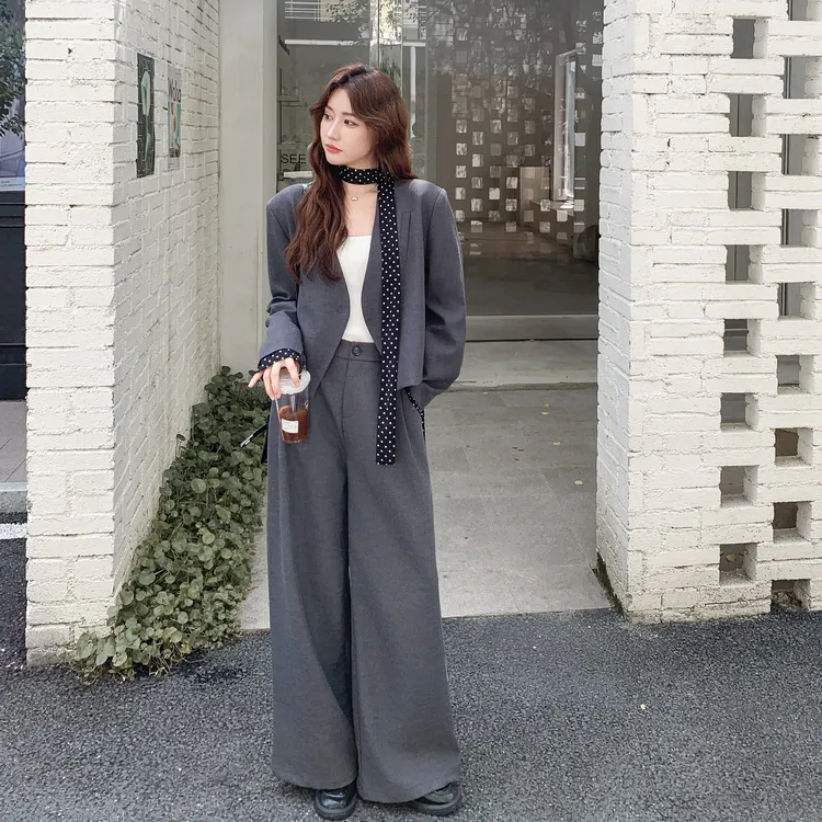 气质轻熟风高级感西装套装女2025年秋季韩系气质西服阔腿裤两件套