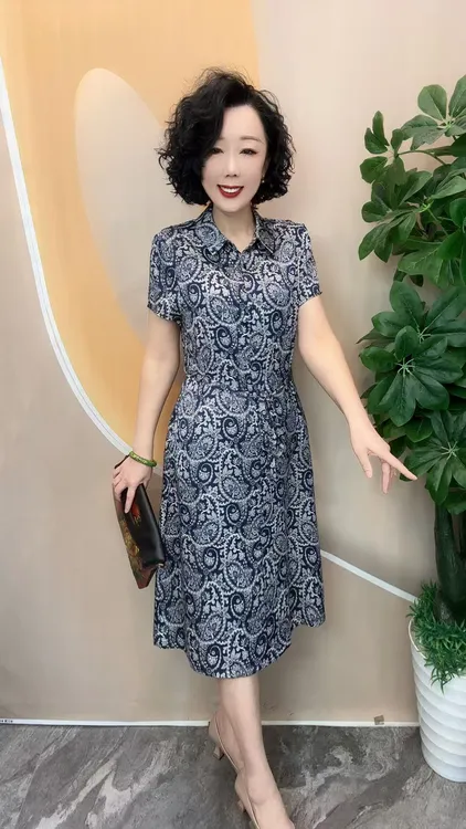 38新装新品靓丽花色腰带可拆卸时尚大方宽松连衣裙，裙长108