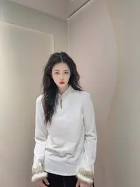 九月    蓝桉   新款秋季显瘦气质新中式加绒带毛毛带上衣
