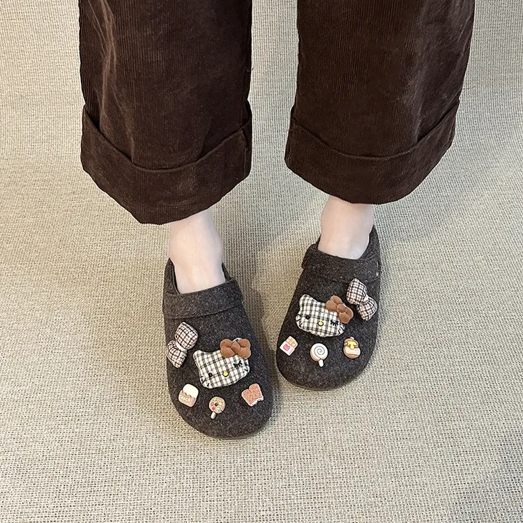 卡通风立体装饰厚底勃肯拖女2025冬季新款毛呢防滑一脚蹬懒人拖鞋