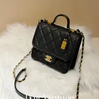 大吉中古/Chanel香奈儿22k徽标手柄邮差斜挎包