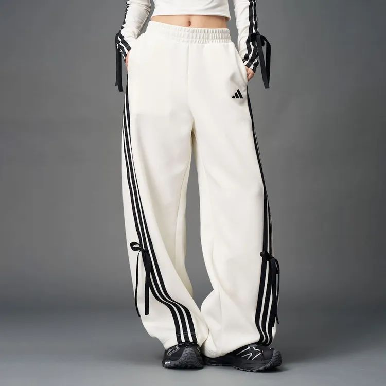 【滔搏联动】adidas阿迪达斯女款新款宽松舒适休闲扭扭裤 KG3857