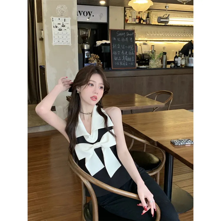 纯欲小个子挂脖无袖背心辣妹上衣女设计感修身内搭外穿短款吊带