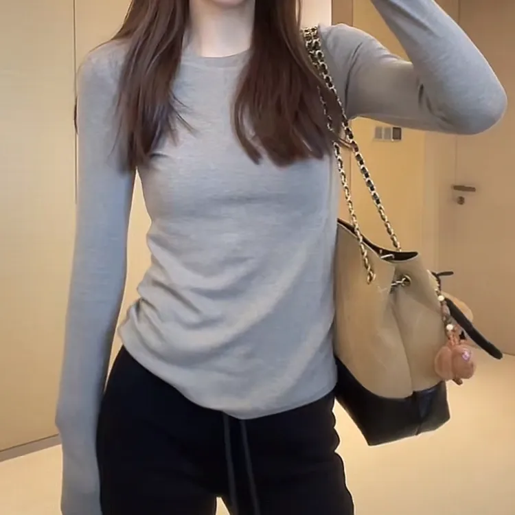 保暖纯色森系修身女士长袖T恤2025新款秋季打底衫气质圆领上衣