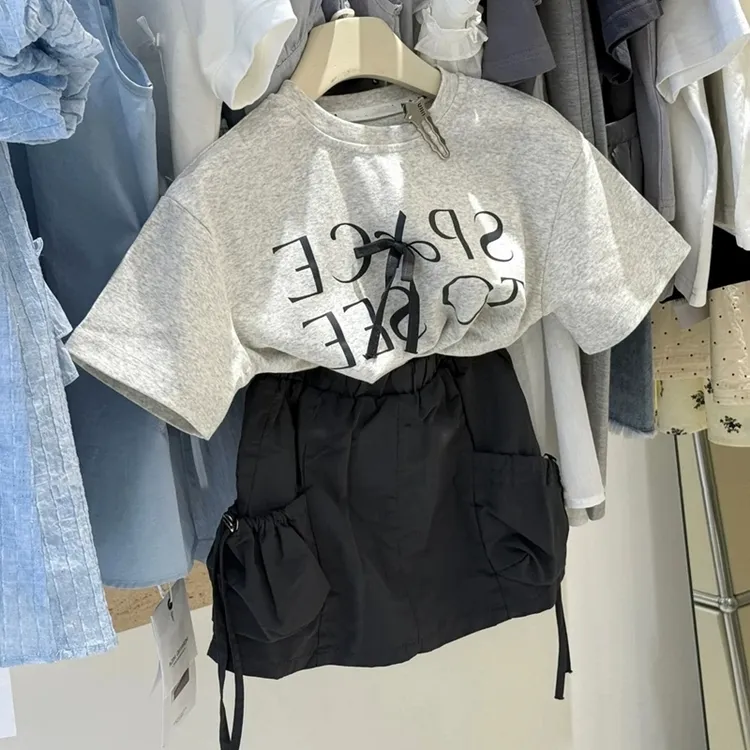 女童套装2025夏装女孩蝴蝶结字母休闲短袖上衣洋气儿童工装半身裙