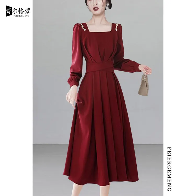 高级小众酒红色连衣裙长袖长裙礼服婚宴日常时尚收腰赫本风连衣裙