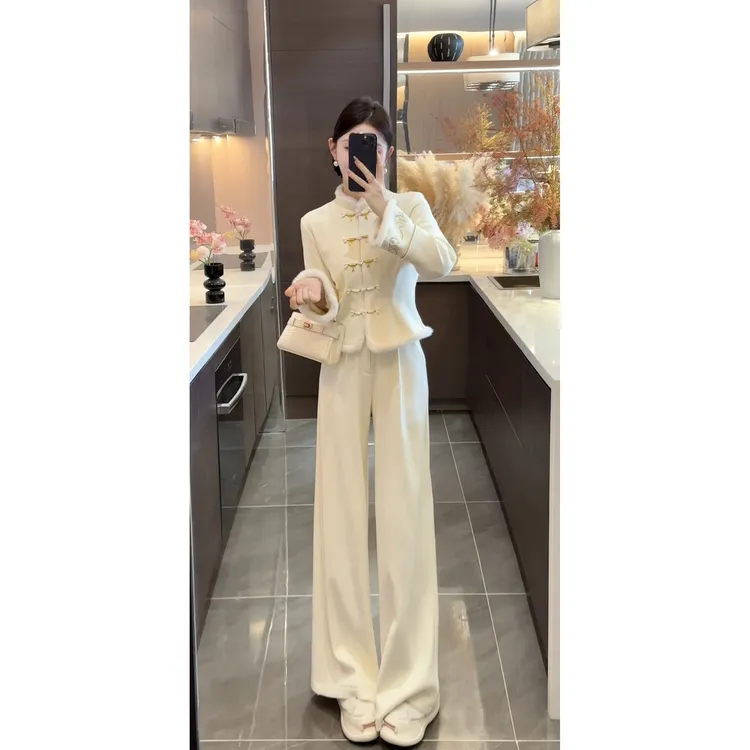 【周粥】【玉骨】2025秋冬新款加绒加厚收腰刺绣盘扣两件套JJQ5TZ6237