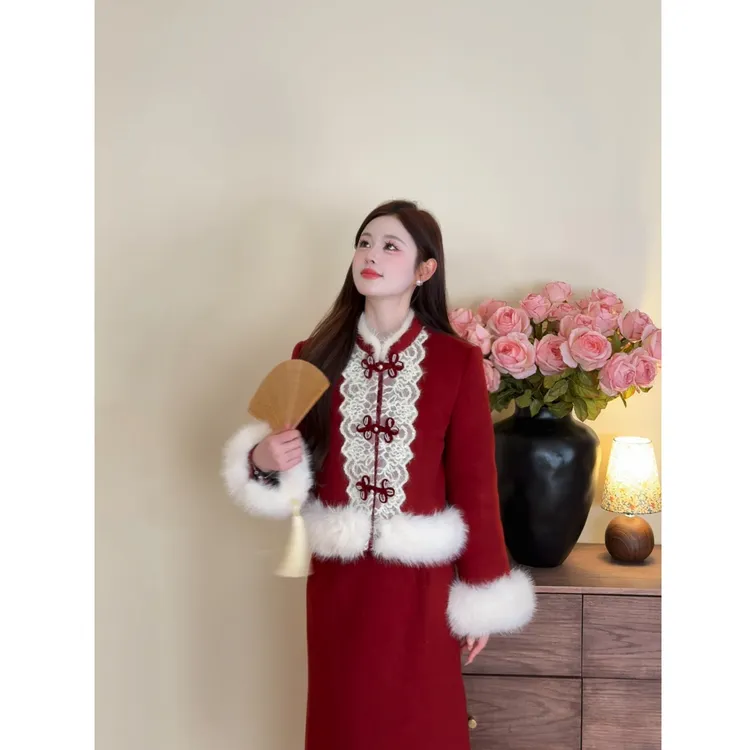 【情抒】<77>新中式蕾丝拼接羽绒外套+半裙套装XMZH11166