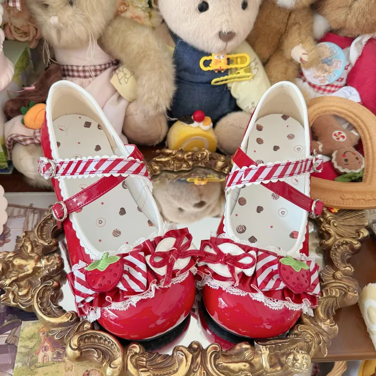 莓烦恼 草莓甜美蝴蝶结洛丽塔鞋 红白条纹可爱lo鞋圆头漆皮少女心