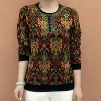 D27秋季妈妈装碎花圆领中老年烫钻洋气宽松女装印花长袖T恤小衫