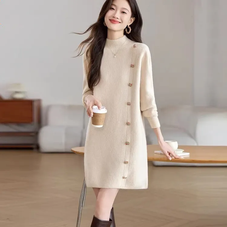 韩国高端气质半高领针织毛衣裙女秋冬洋气减龄中长款遮屁股毛衣裙