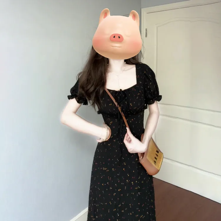 法式高级感黑色方领连衣裙子女夏季2025新款爆款巨好看的掐腰长裙