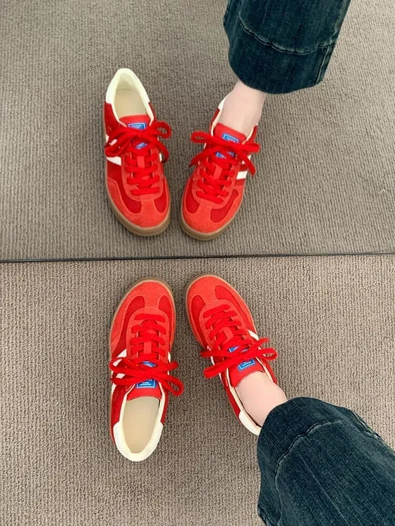 复古红色德训2025日常时尚百搭多巴胺休闲运动鞋红色德训鞋休闲鞋