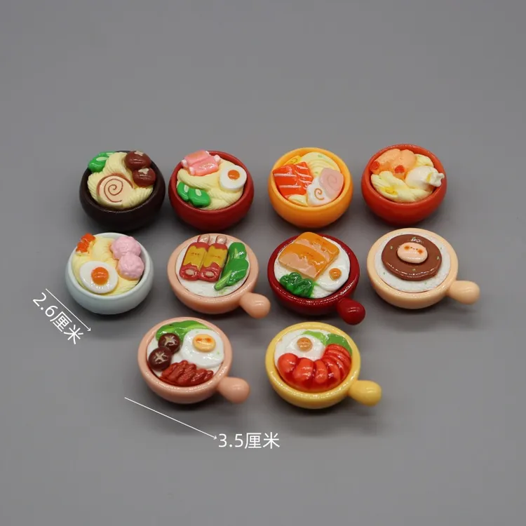 仿真日式拉面排骨虾香菇丸子面腊肠叉烧煲仔饭迷你小食玩过家家