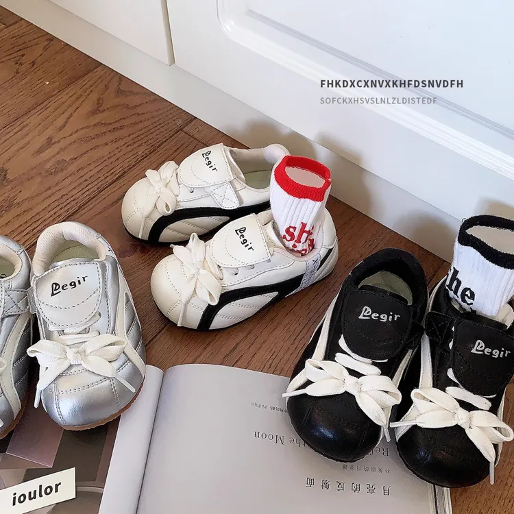 儿童运动鞋2025春秋新款女童阿甘鞋轻便男童板鞋软底宝宝童鞋软底