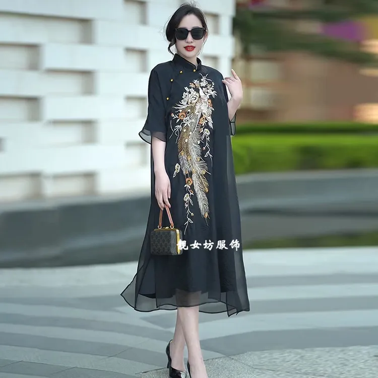 国风复古绣花裙高级感连衣裙夏季新款宽松遮肚显瘦中长裙洋气裙子