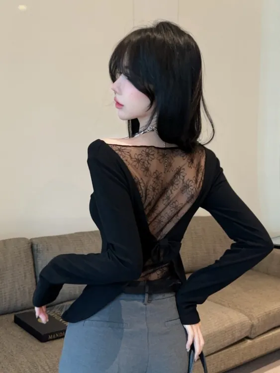 纯欲风拼接蕾丝t恤女内搭辣妹设计感后背镂空蕾丝性感长袖上衣