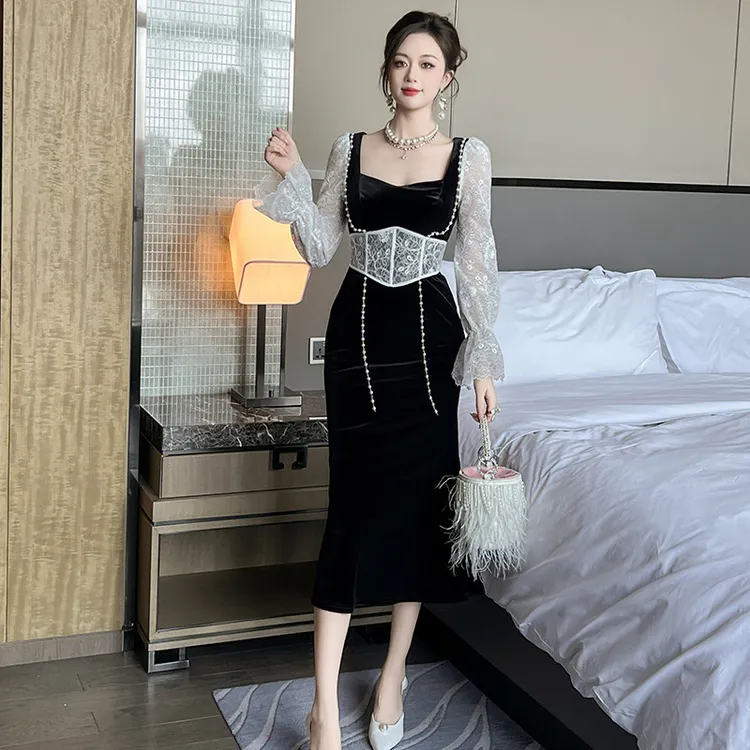 2025春装新款女装名媛小香风气质方领蕾丝拼接收腰连衣裙15325