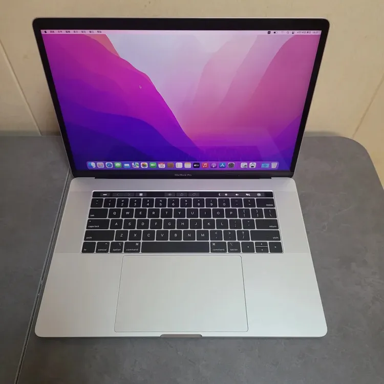 95新 Apple/苹果 MacBookAir轻薄女生阅读追剧办公编程笔记本电脑