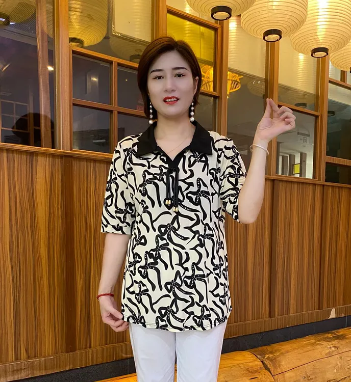 夏季时尚女士洋气中老年女装蝴蝶翻领百搭薄款中长款气质衫