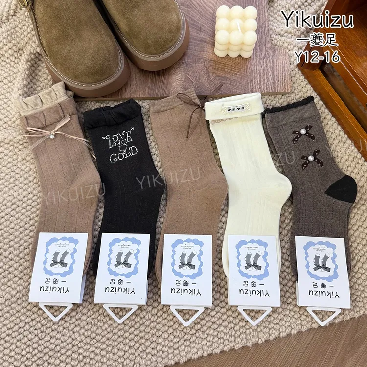 蝴蝶结咖色常规款透气秋季冬季中筒袜厚款春季