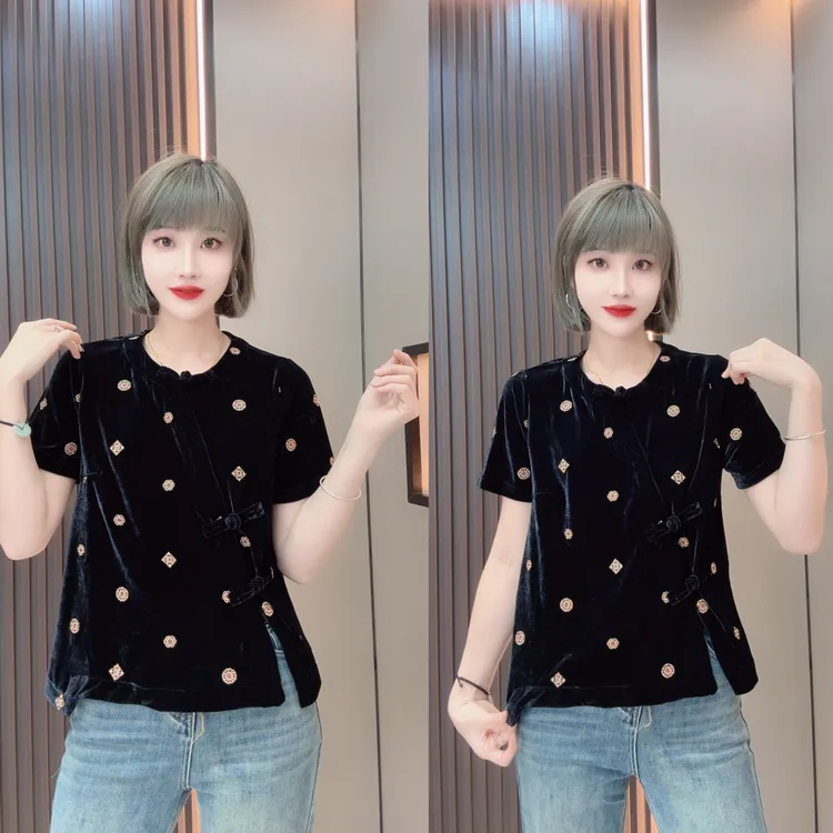 敏宝儿➕6761丝绒刺绣常规款圆领短袖短款显瘦韩版减龄