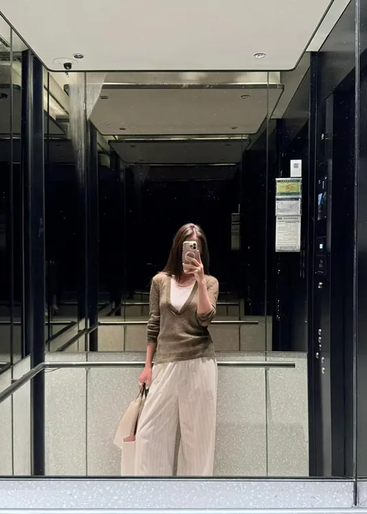 网红夏季常规上衣女百搭针织衫拼接显瘦气质高腰短款直筒时尚休闲