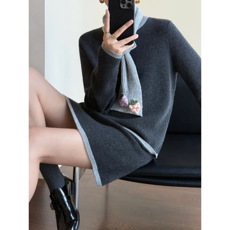 Z139#时尚设计感围巾慵懒风撞色圆领毛衣搭半裙三件套