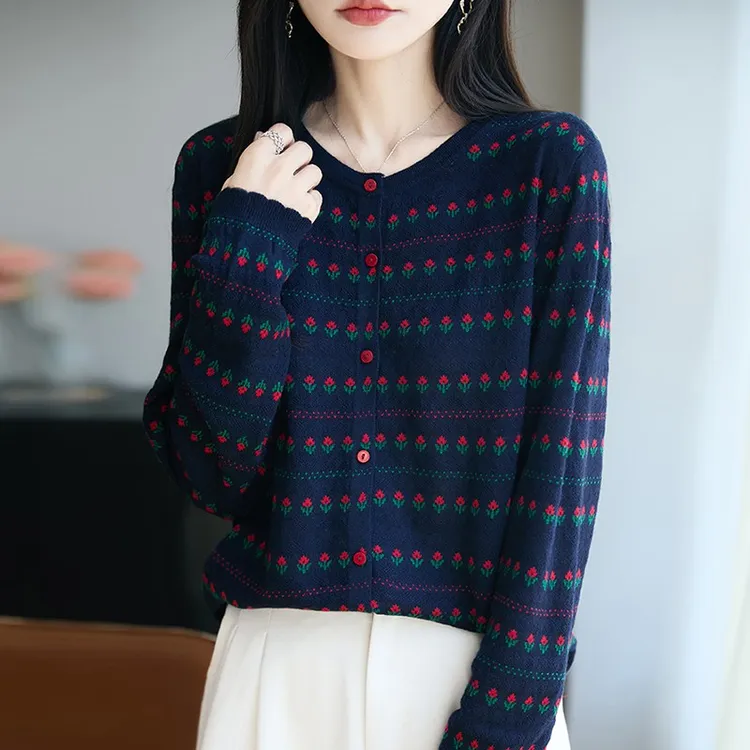 法式时尚复古提花设计感秋季百搭针织开衫女小众高级显瘦减龄上衣