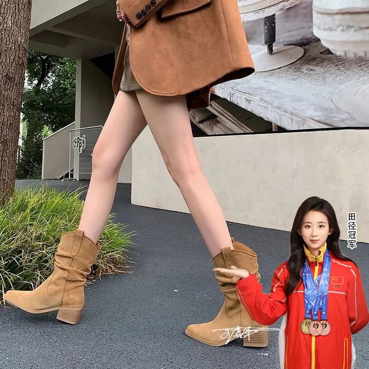 内增高旅游穿搭牛仔靴女秋冬季短靴套筒复古风褶皱堆堆靴骑士靴子