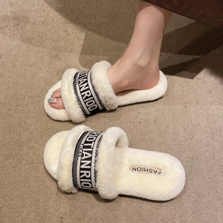 毛毛拖鞋女时尚外穿2025年秋冬季新款平底刺绣字母一字棉拖一字拖