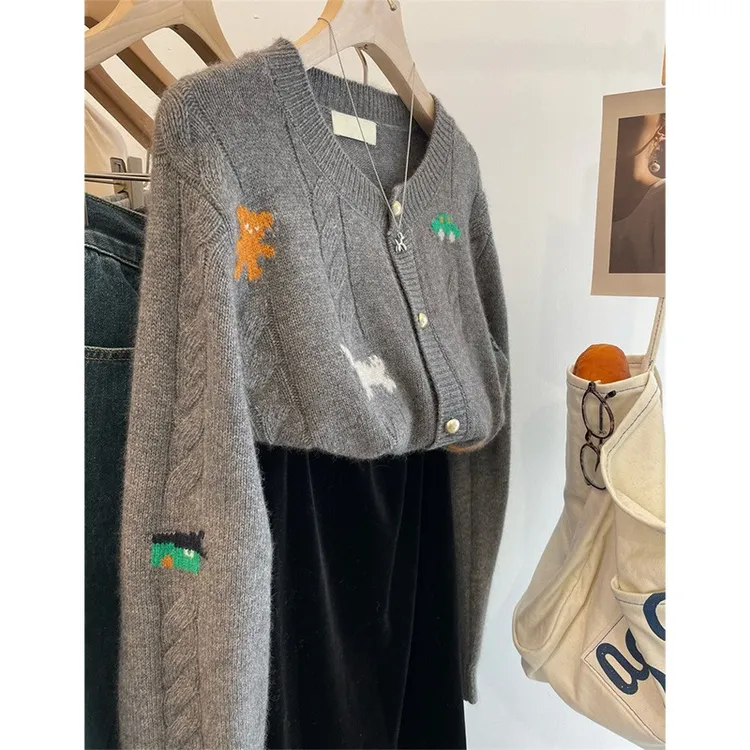 3371时尚卡通图案毛衣开衫女慵懒风软糯外套新款洋气针织衫外套
