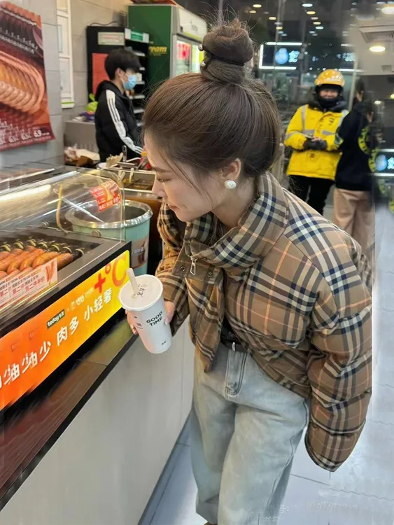 反季短款棉服女2024冬新款小个子面包服加厚棉服韩版格子外套