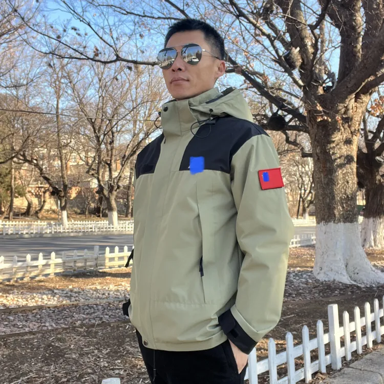 23式三合一冲锋两件套抓绒内胆贴标款男女同款反光标户外冲锋衣