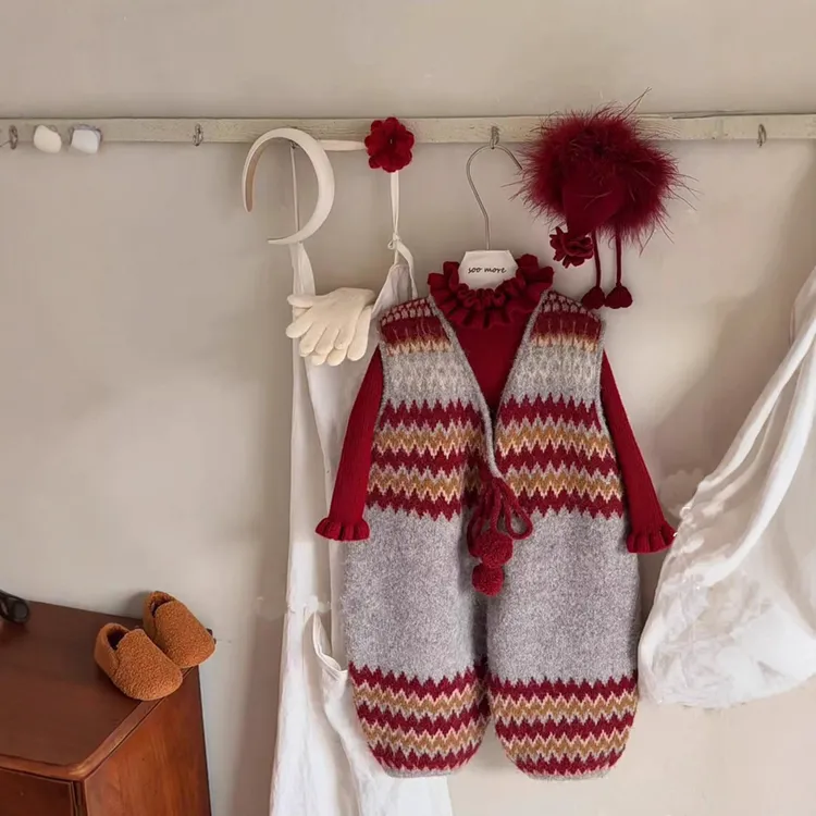 巴拉童年女童套装秋冬新年红色婴幼儿衣服女宝宝背带裤针织毛线裤