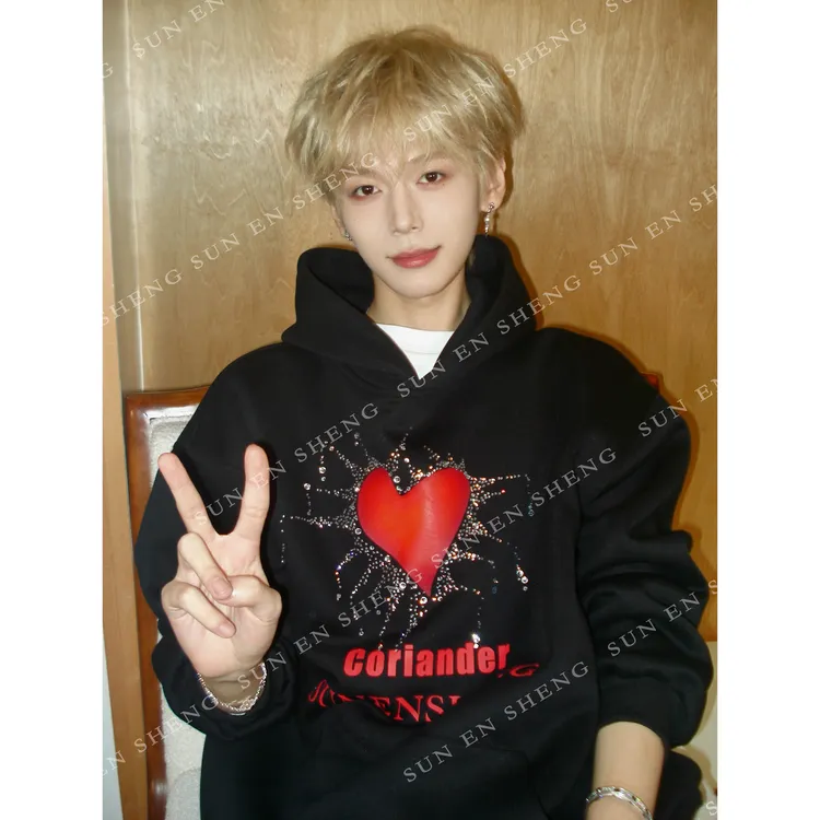 孙恩盛【爱心元素】烫钻爱心印花加厚秋冬男女情侣oversize卫衣