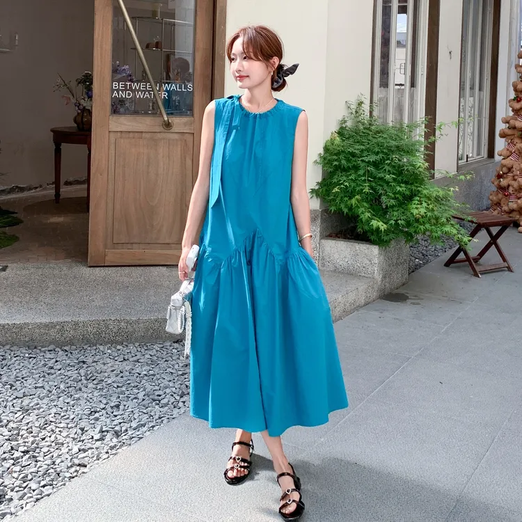 蓝色独特绝美清纯系度假风连衣裙女2025年夏季新款宽松显瘦背心裙